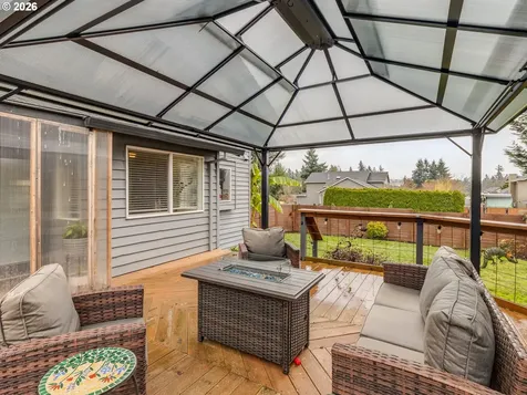19585 Glenview Court Oregon City OR 97045