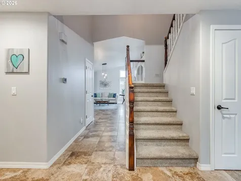 19585 Glenview Court Oregon City OR 97045