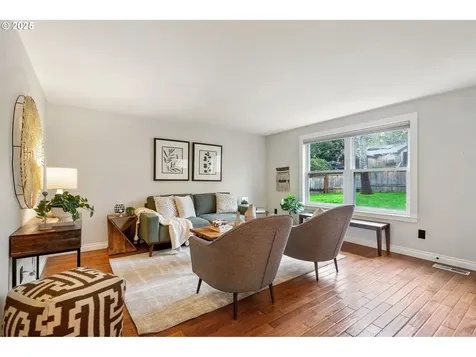 8807 SW 8th Avenue Portland OR 97219
