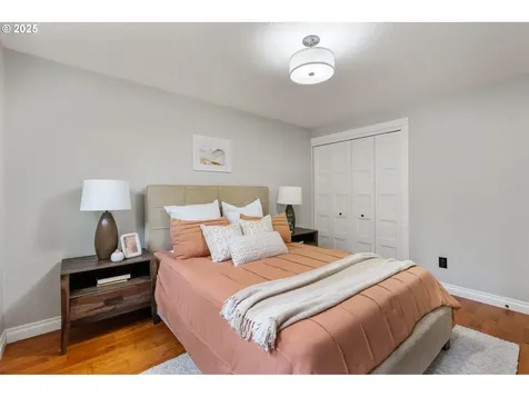 8807 SW 8th Avenue Portland OR 97219