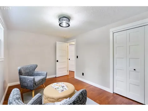 8807 SW 8th Avenue Portland OR 97219