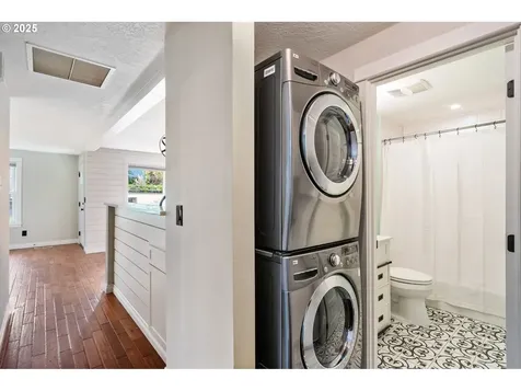 8807 SW 8th Avenue Portland OR 97219