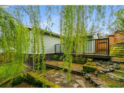 8807 SW 8th Avenue Portland OR 97219