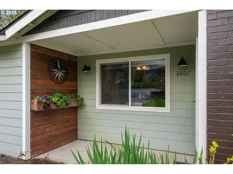 8807 SW 8th Avenue Portland OR 97219