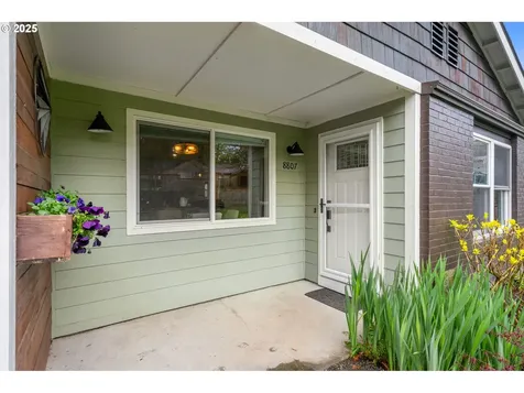 8807 SW 8th Avenue Portland OR 97219
