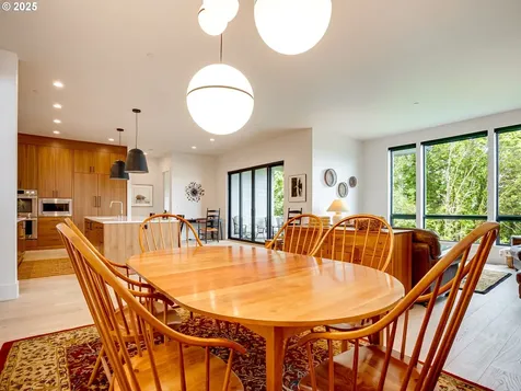 522 NE Province Drive Camas WA 98607