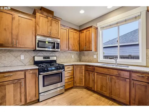 1020 N Juniper Street Canby OR 97013
