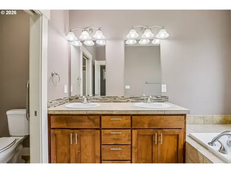 1020 N Juniper Street Canby OR 97013