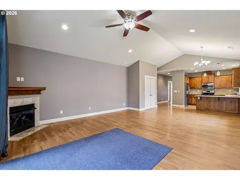 1020 N Juniper Street Canby OR 97013
