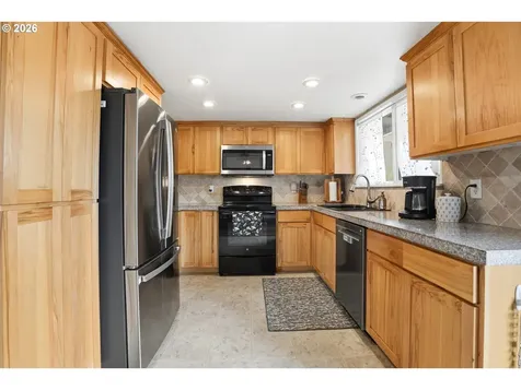 15150 SE Arista Drive Milwaukie OR 97267