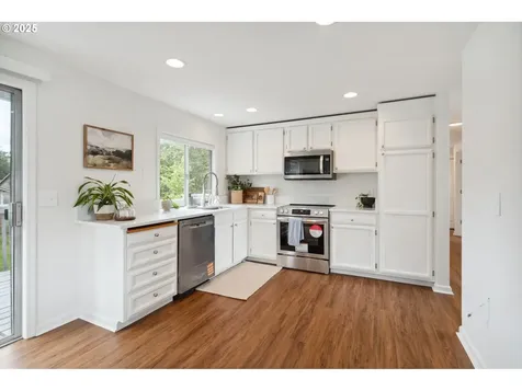 812 SE Olympia Drive Vancouver WA 98683