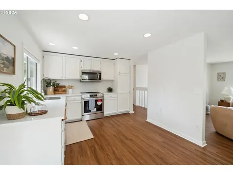 812 SE Olympia Drive Vancouver WA 98683