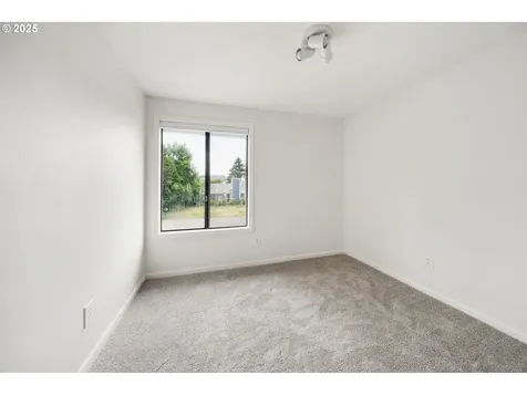 812 SE Olympia Drive Vancouver WA 98683
