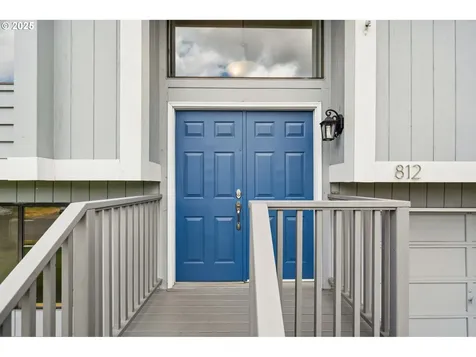 812 SE Olympia Drive Vancouver WA 98683