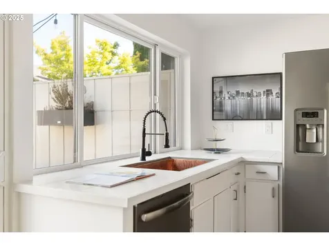 1368 Boca Ratan Drive Lake Oswego OR 97034
