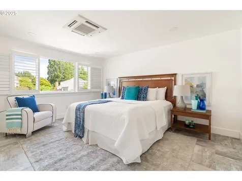 1368 Boca Ratan Drive Lake Oswego OR 97034