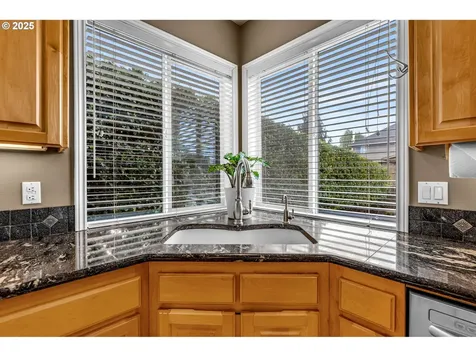 13704 NW 47th Avenue Vancouver WA 98685