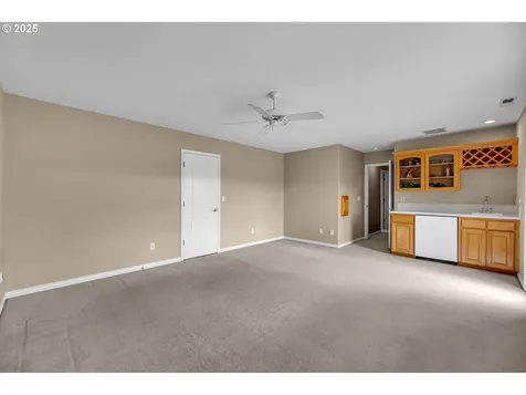 13704 NW 47th Avenue Vancouver WA 98685