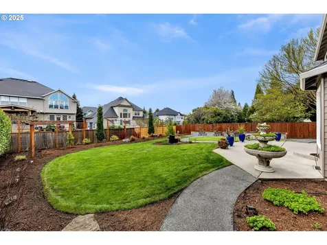 13704 NW 47th Avenue Vancouver WA 98685