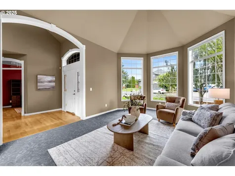 13704 NW 47th Avenue Vancouver WA 98685