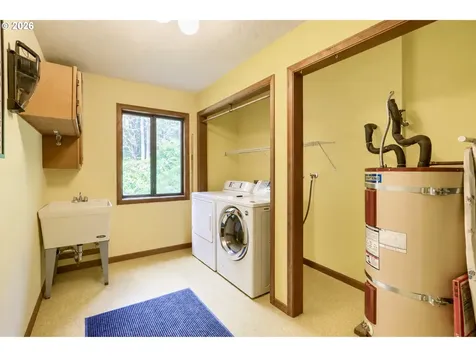 39105 SE Gordon Creek Road Corbett OR 97019