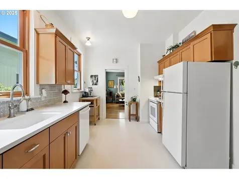 232 NE 57th Avenue Portland OR 97213
