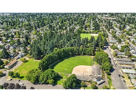 232 NE 57th Avenue Portland OR 97213