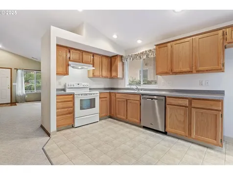 1617 SE 180th Avenue Vancouver WA 98683
