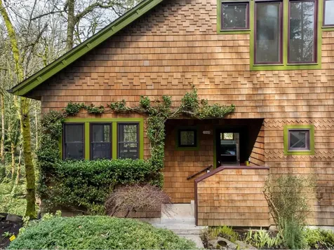 3909 NW Thurman Street Portland OR 97210