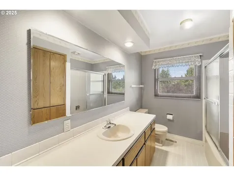 1616 NW 75th Street Vancouver WA 98665