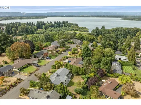 1616 NW 75th Street Vancouver WA 98665