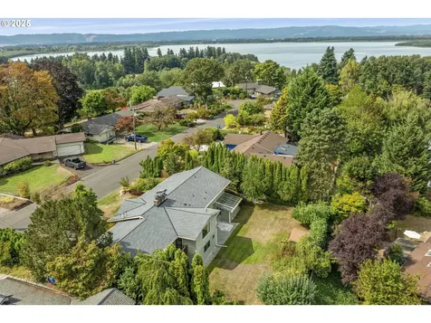 1616 NW 75th Street Vancouver WA 98665