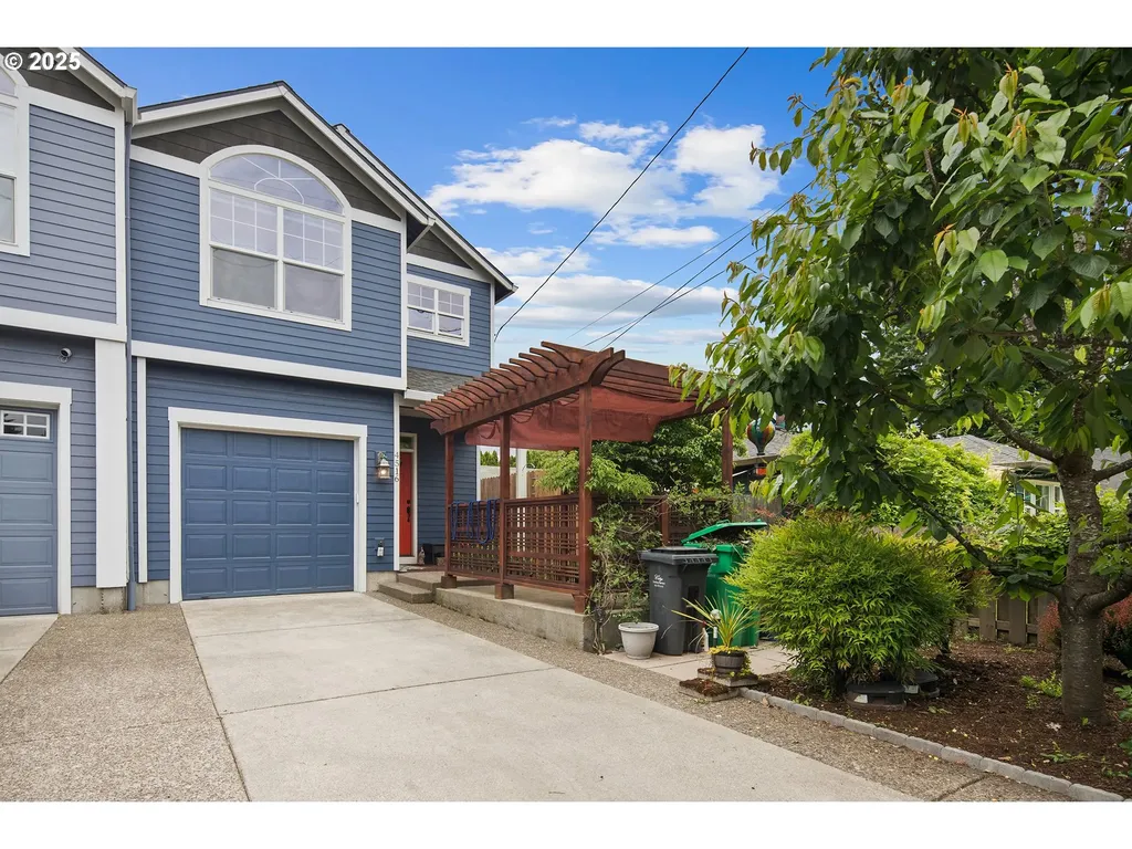 4516 SE Ogden Street Portland OR 97206