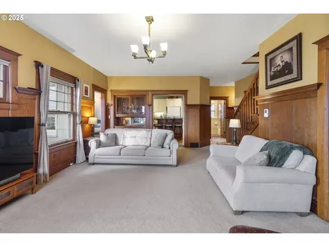 1329 C Street Washougal WA 98671
