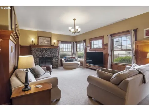 1329 C Street Washougal WA 98671