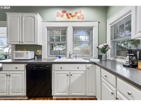 1329 C Street Washougal WA 98671