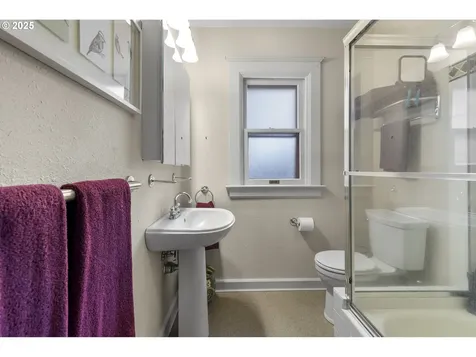 1329 C Street Washougal WA 98671