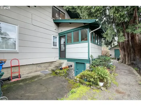 1329 C Street Washougal WA 98671