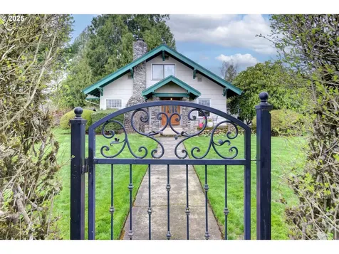 1329 C Street Washougal WA 98671