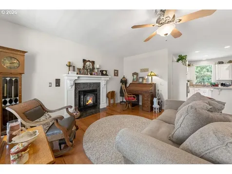160 Melrose Terrace Lane Roseburg OR 97471