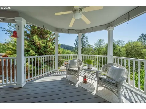 160 Melrose Terrace Lane Roseburg OR 97471
