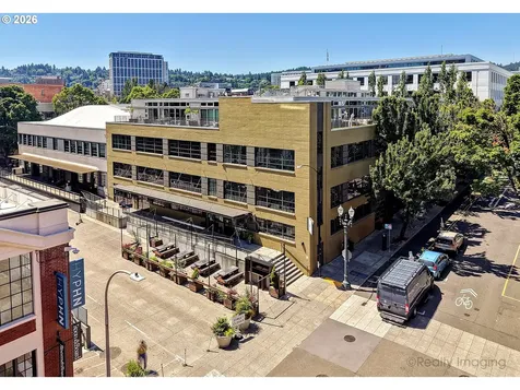 323 NW 13th Avenue Portland OR 97209
