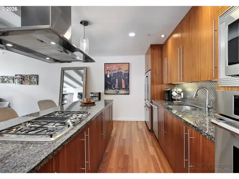 323 NW 13th Avenue Portland OR 97209