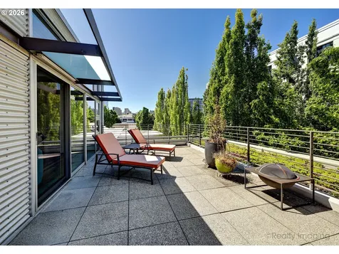323 NW 13th Avenue Portland OR 97209