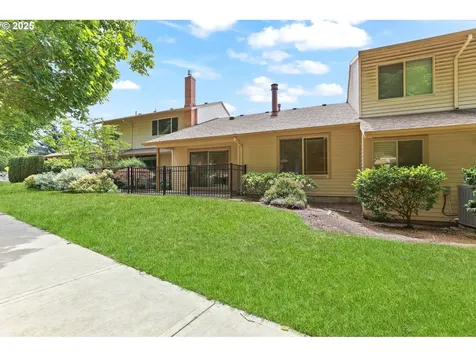 15765 SW Greens Way Portland OR 97224