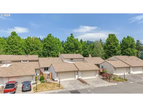 15765 SW Greens Way Portland OR 97224