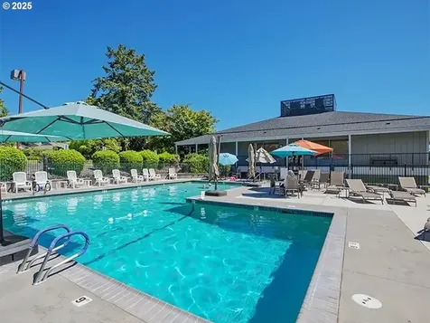 15765 SW Greens Way Portland OR 97224