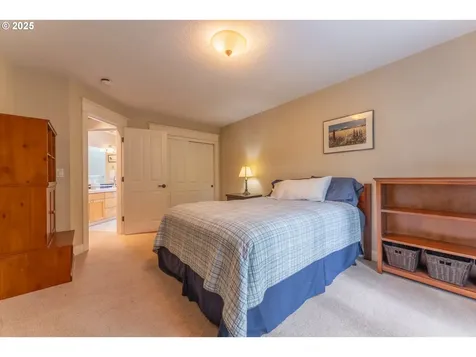 12743 NW Creekview Drive Portland OR 97229