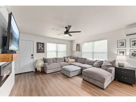 1410 NW Keasey Street Roseburg OR 97471
