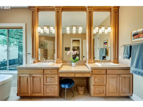 1110 NW 35th Avenue Camas WA 98607
